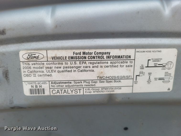 image for item DS5230 2006 Ford Crown Victoria Police Interceptor 