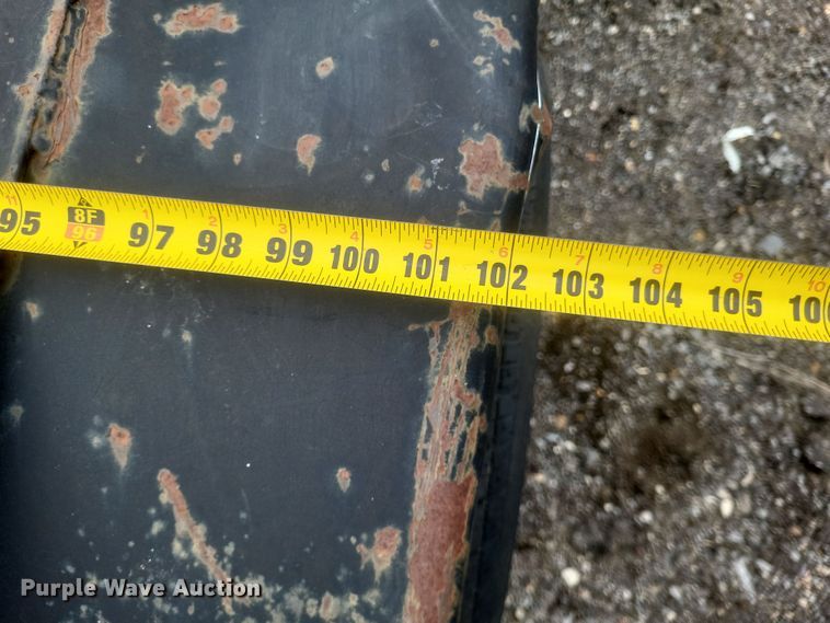 image for item DS5231 2008 L&D utility trailer