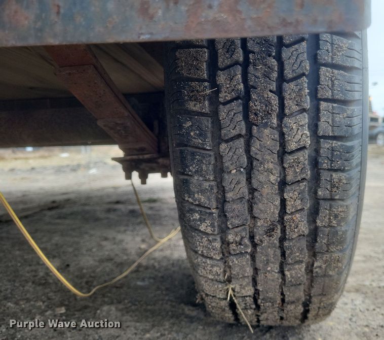 image for item DS5232 2008 L&D utility trailer