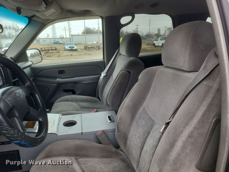 image for item DS5233 2005 Chevrolet Tahoe SUV