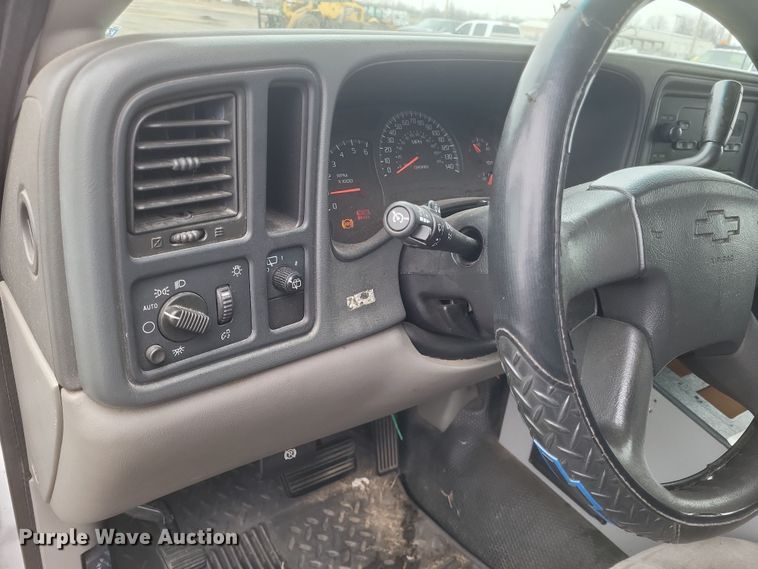 image for item DS5233 2005 Chevrolet Tahoe SUV