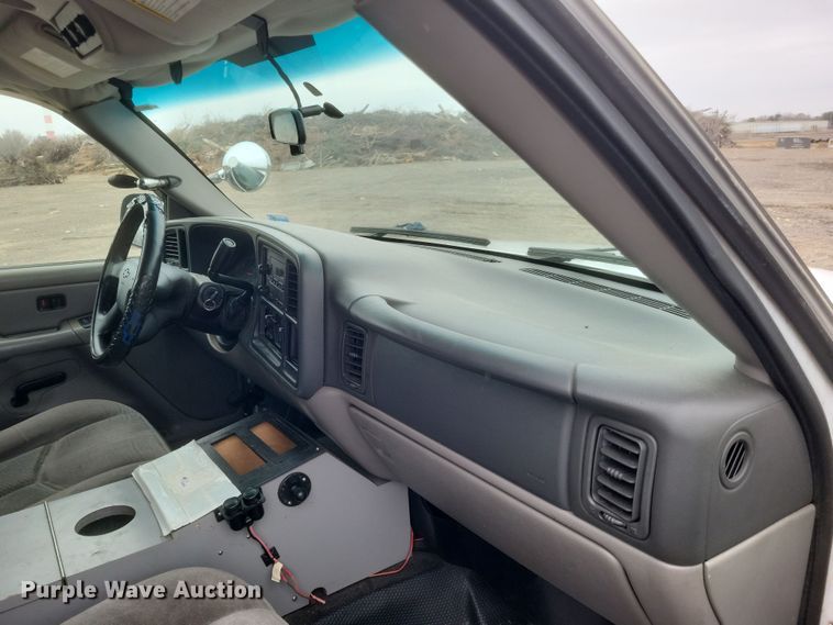 image for item DS5233 2005 Chevrolet Tahoe SUV