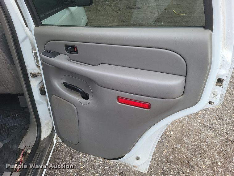 image for item DS5233 2005 Chevrolet Tahoe SUV