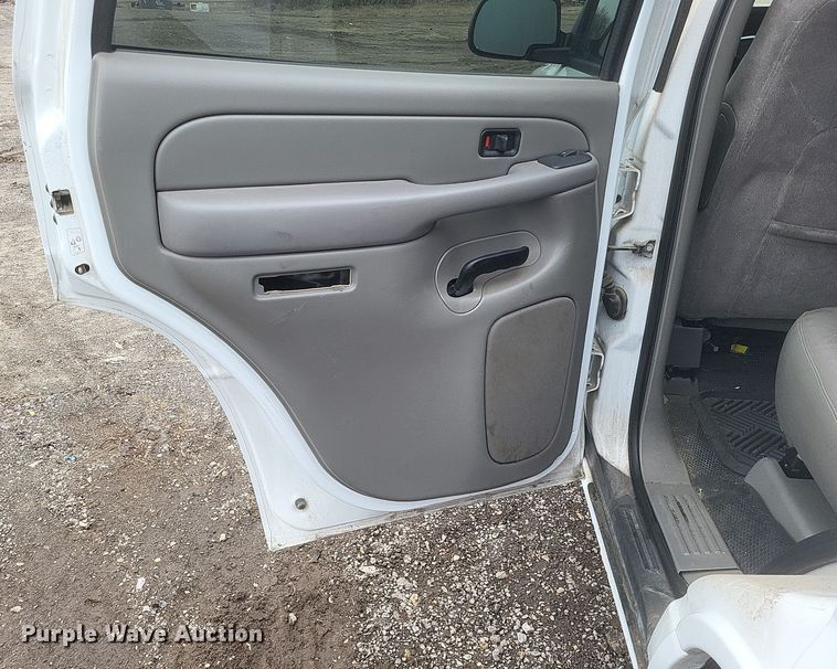 image for item DS5233 2005 Chevrolet Tahoe SUV