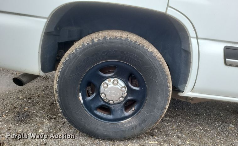 image for item DS5233 2005 Chevrolet Tahoe SUV