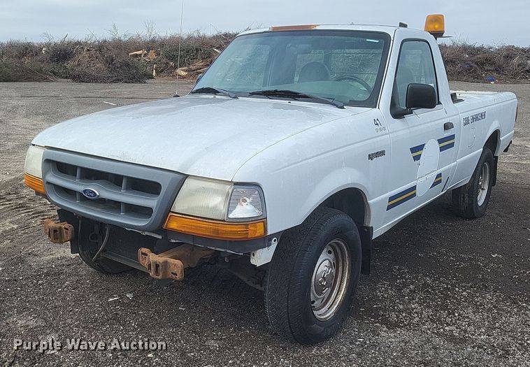 image for item DS5237 2000 Ford Ranger pickup truck