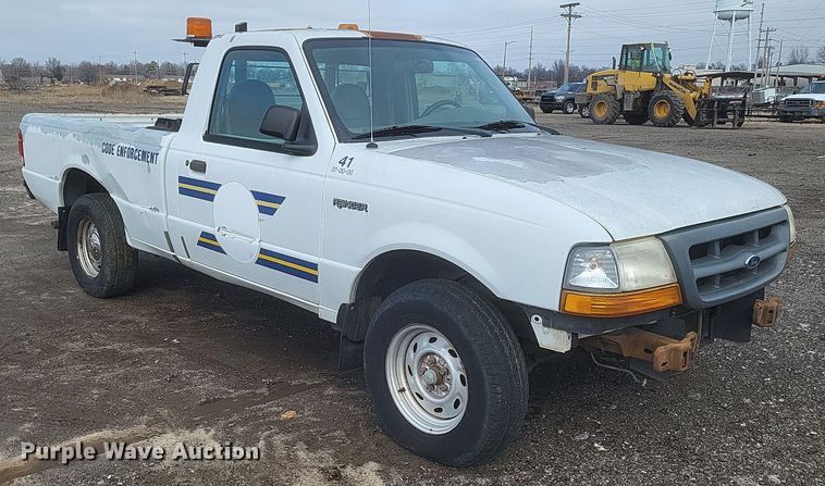 image for item DS5237 2000 Ford Ranger pickup truck