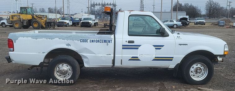 image for item DS5237 2000 Ford Ranger pickup truck