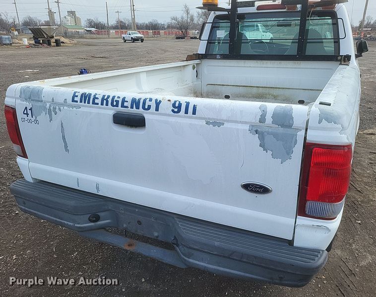 image for item DS5237 2000 Ford Ranger pickup truck