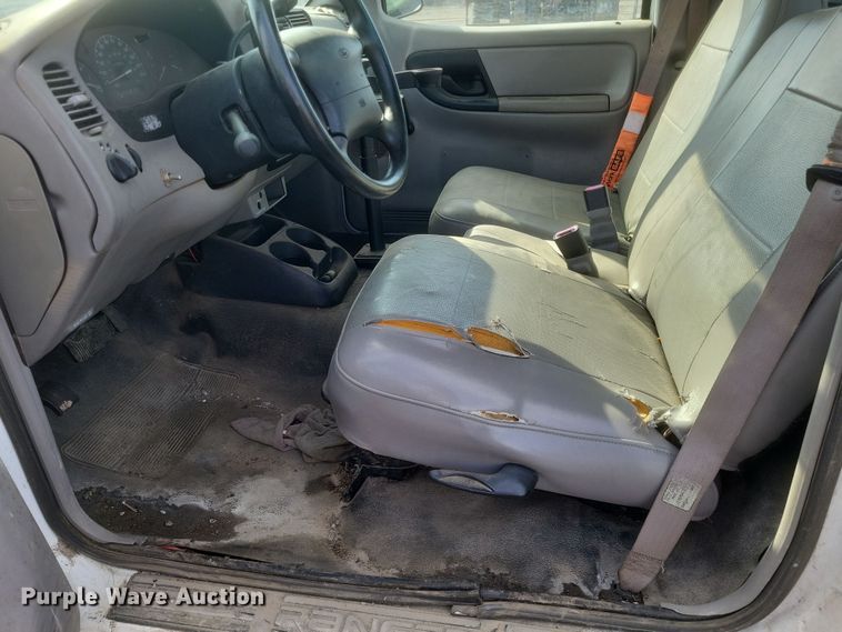 image for item DS5237 2000 Ford Ranger pickup truck