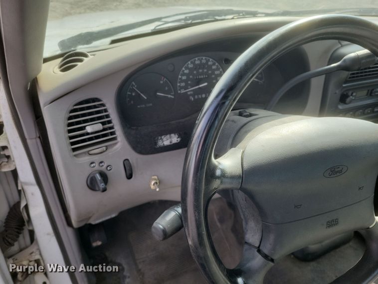 image for item DS5237 2000 Ford Ranger pickup truck