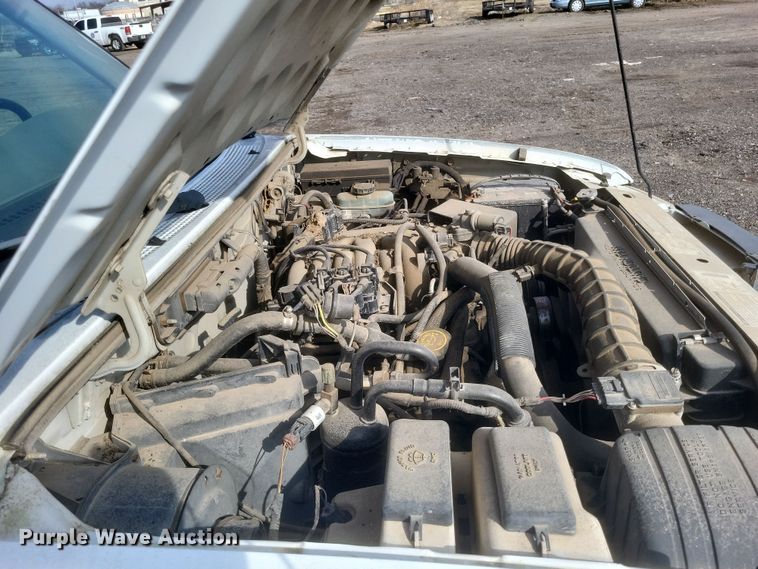 image for item DS5237 2000 Ford Ranger pickup truck