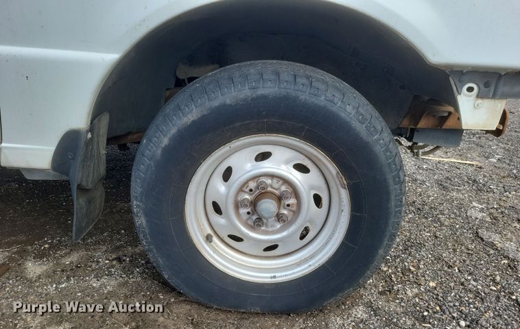 image for item DS5237 2000 Ford Ranger pickup truck