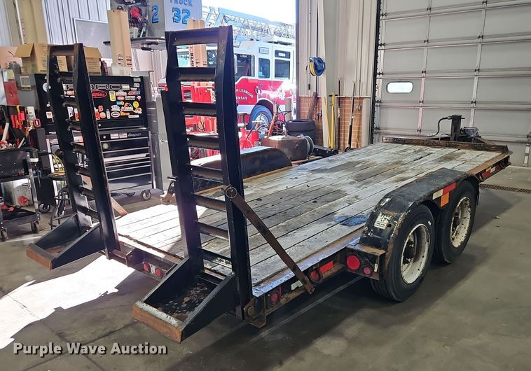 image for item DT7558 2006 Trail King TK12U-1600 equipment trailer