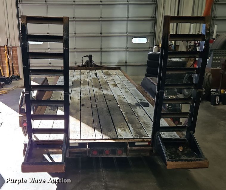 image for item DT7558 2006 Trail King TK12U-1600 equipment trailer