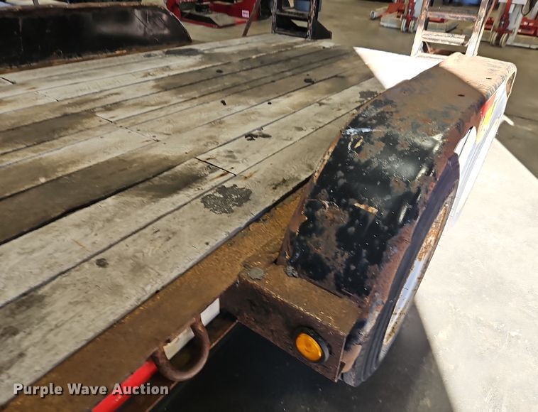 image for item DT7558 2006 Trail King TK12U-1600 equipment trailer