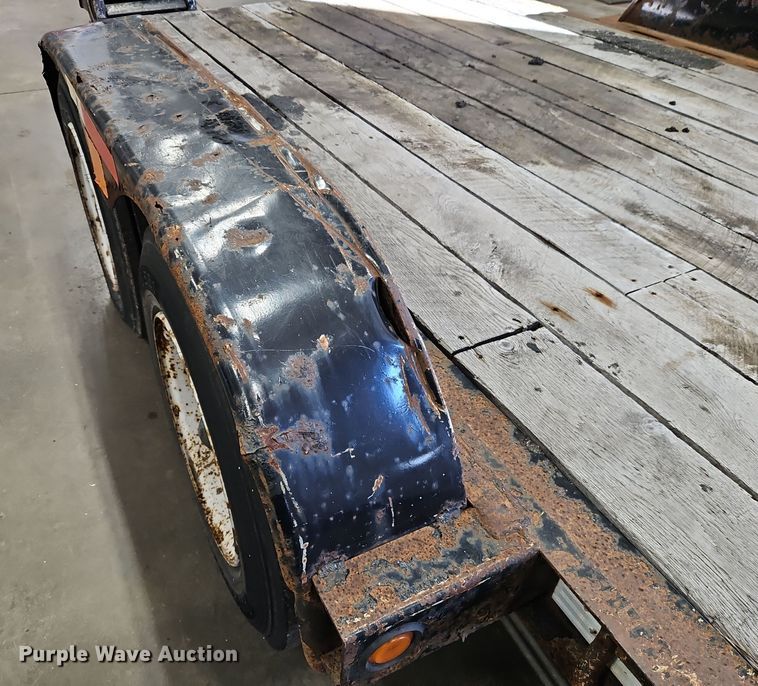 image for item DT7558 2006 Trail King TK12U-1600 equipment trailer