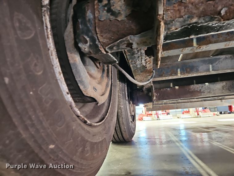 image for item DT7558 2006 Trail King TK12U-1600 equipment trailer