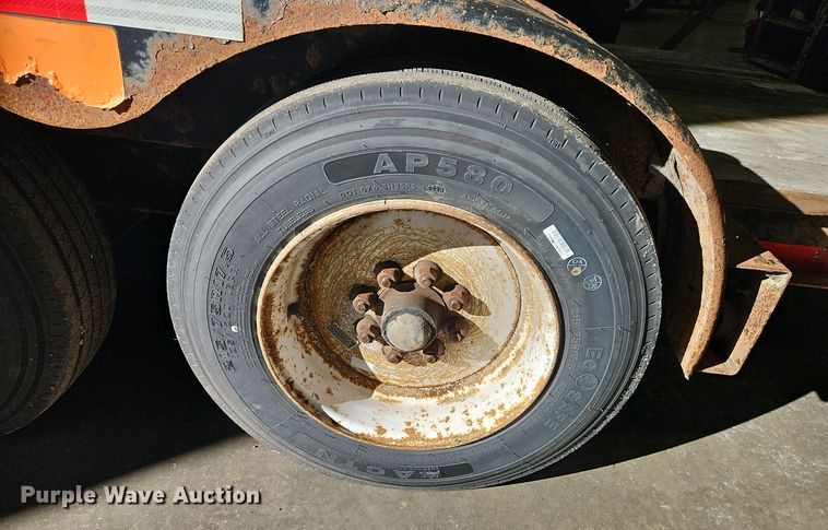 image for item DT7558 2006 Trail King TK12U-1600 equipment trailer