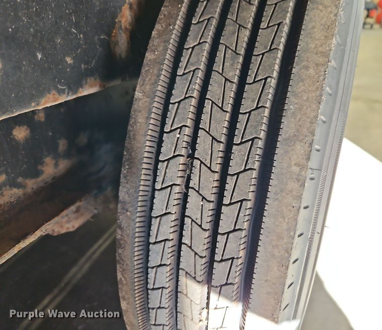 image for item DT7558 2006 Trail King TK12U-1600 equipment trailer