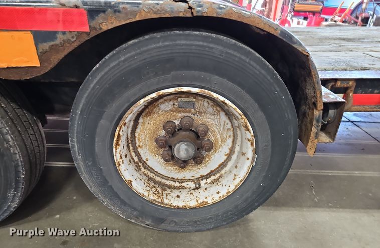 image for item DT7558 2006 Trail King TK12U-1600 equipment trailer