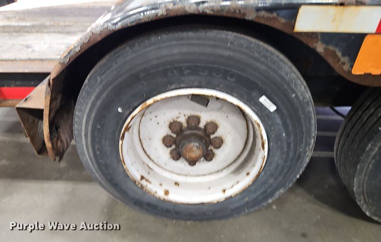 image for item DT7558 2006 Trail King TK12U-1600 equipment trailer