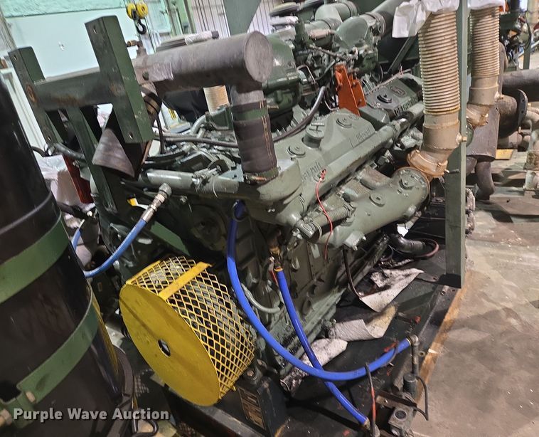 image for item DV1255 Detroit Diesel 16V71 engine