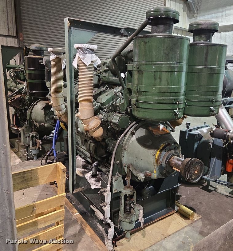 image for item DV1255 Detroit Diesel 16V71 engine