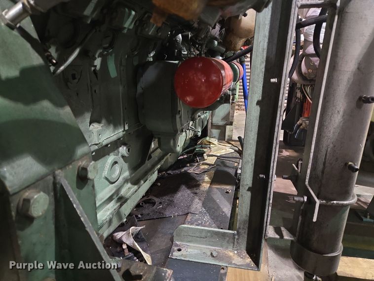 image for item DV1255 Detroit Diesel 16V71 engine