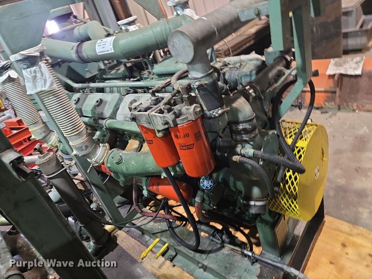 image for item DV1256 Detroit Diesel 16V71 engine