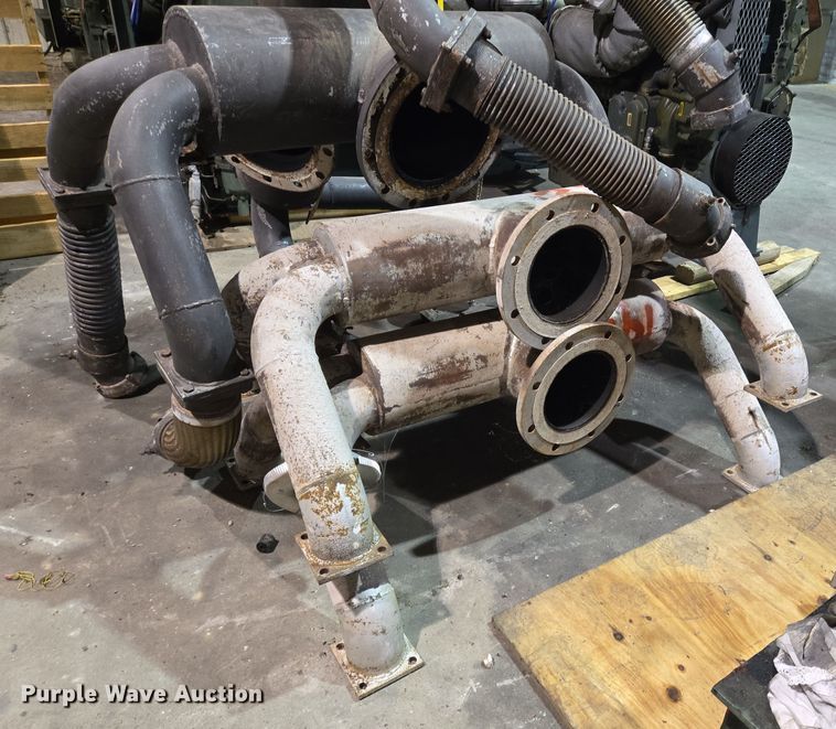 image for item DV1256 Detroit Diesel 16V71 engine