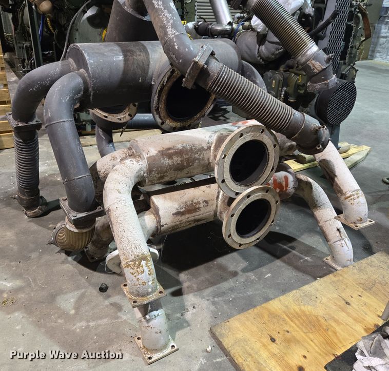 image for item DV1259 Detroit Diesel 16V71 engine