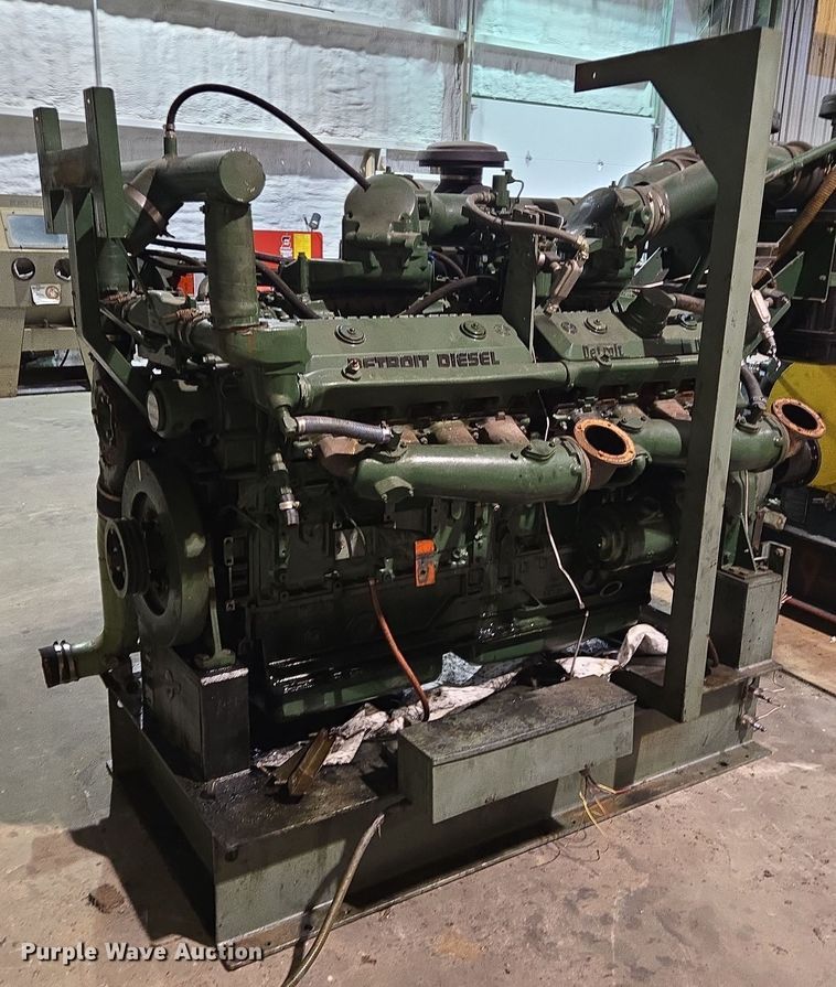 image for item DV1261 Detroit Diesel 16V71 engine