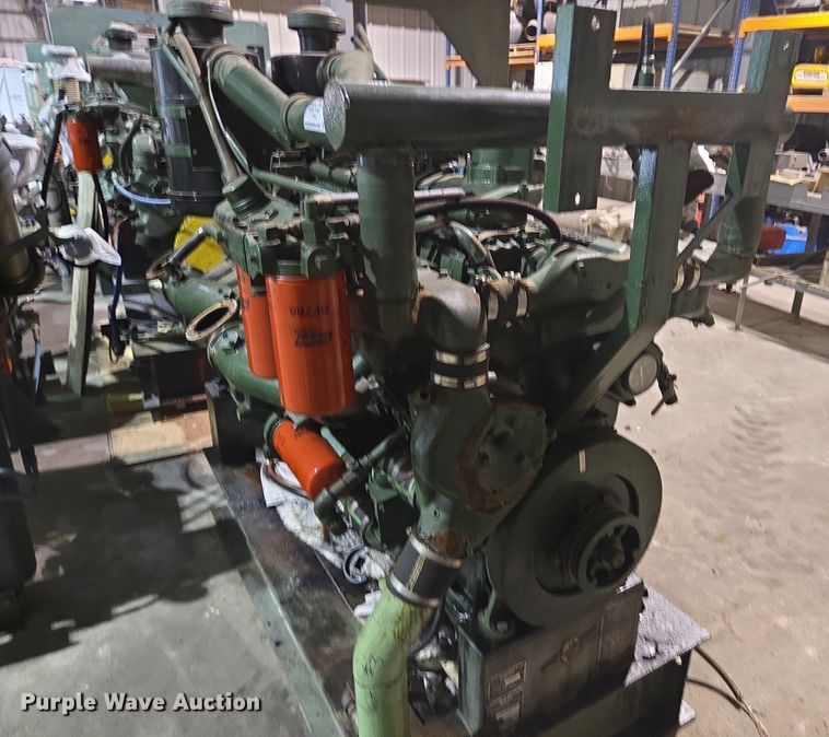 image for item DV1261 Detroit Diesel 16V71 engine