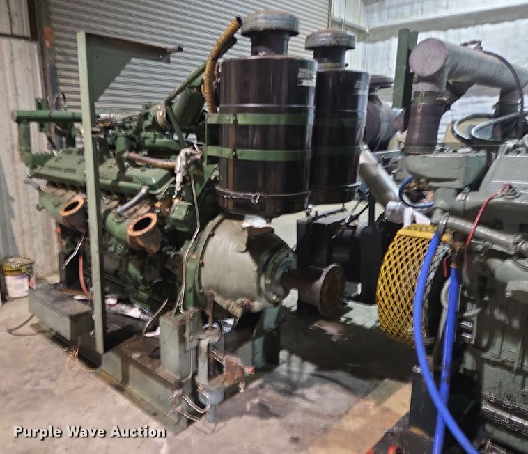 image for item DV1261 Detroit Diesel 16V71 engine