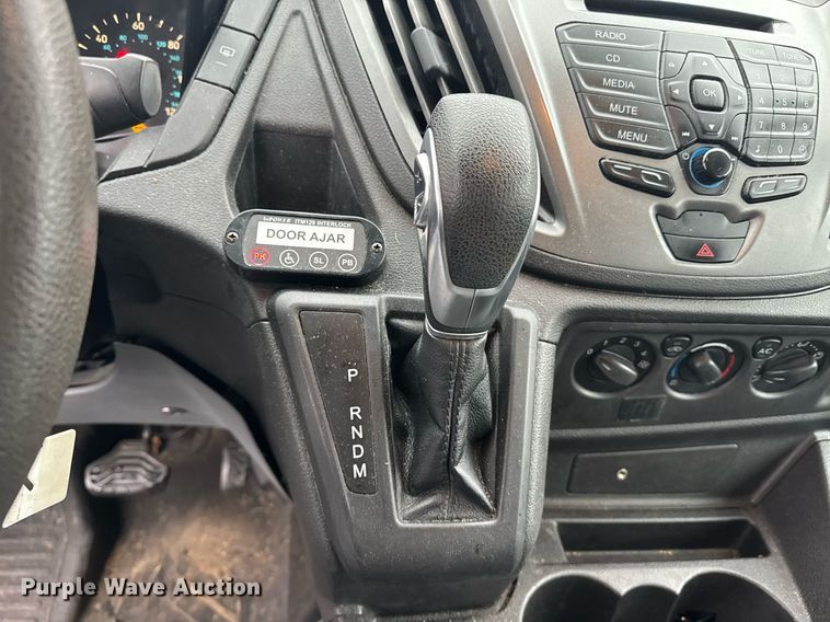 image for item DW1804 2017 Ford Transit 150 van