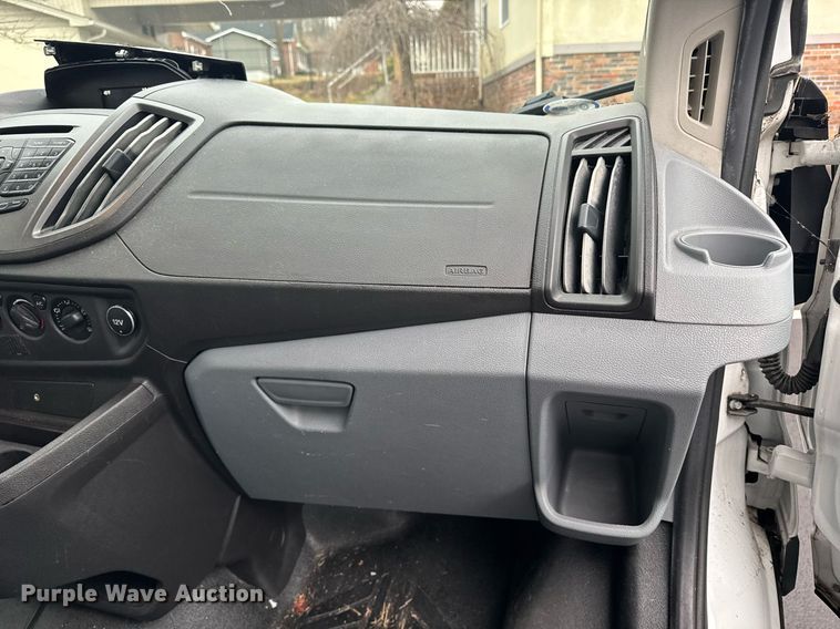 image for item DW1804 2017 Ford Transit 150 van