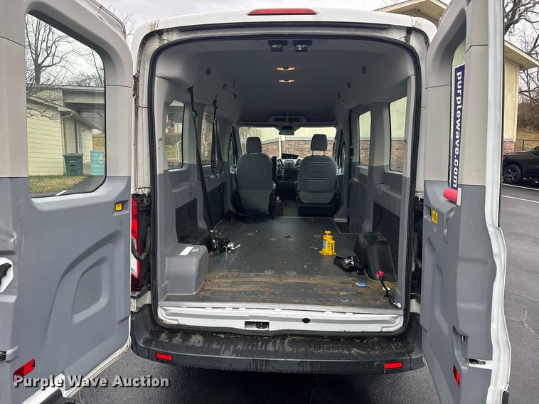 image for item DW1804 2017 Ford Transit 150 van