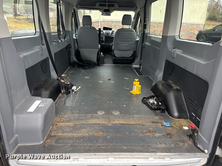 image for item DW1804 2017 Ford Transit 150 van