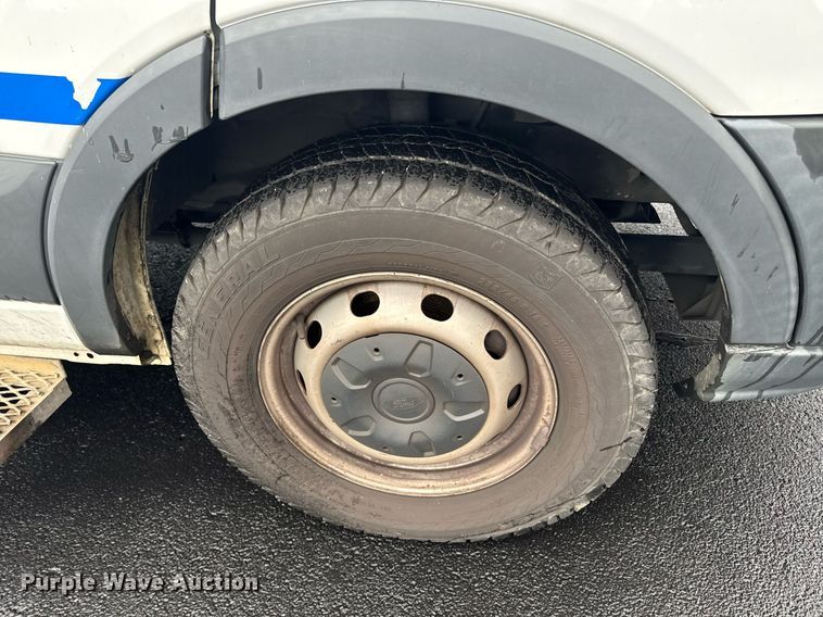 image for item DW1804 2017 Ford Transit 150 van