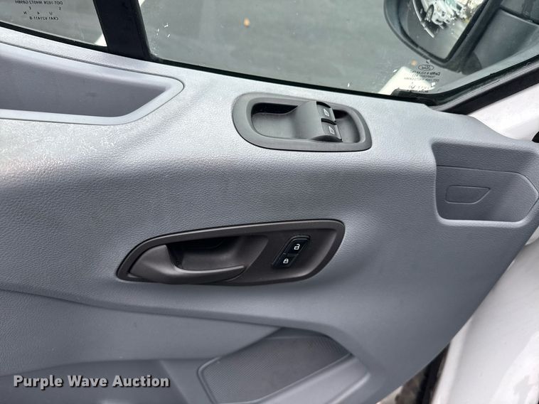 image for item DW1805 2015 Ford Transit 150 van