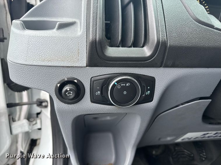 image for item DW1805 2015 Ford Transit 150 van