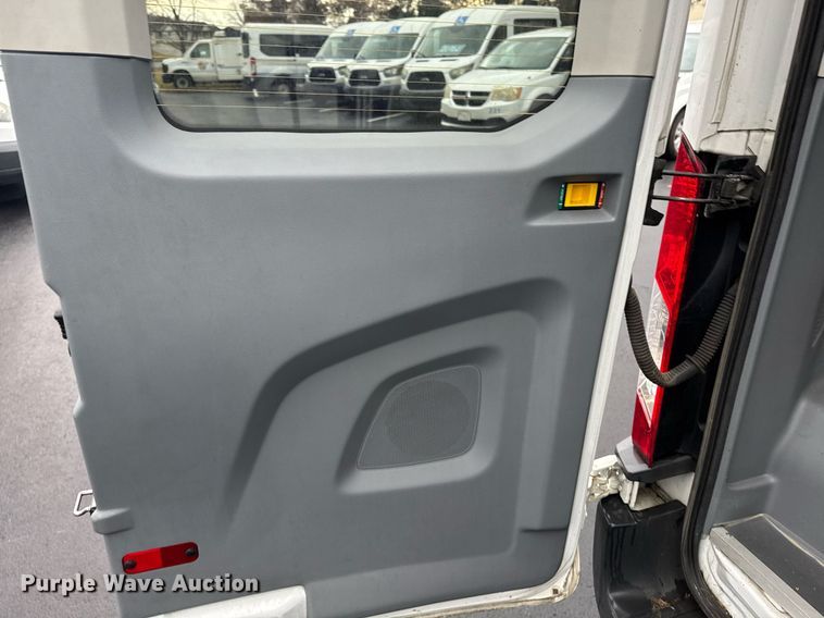 image for item DW1805 2015 Ford Transit 150 van