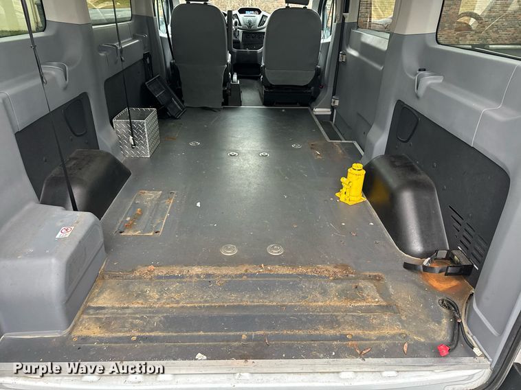 image for item DW1805 2015 Ford Transit 150 van