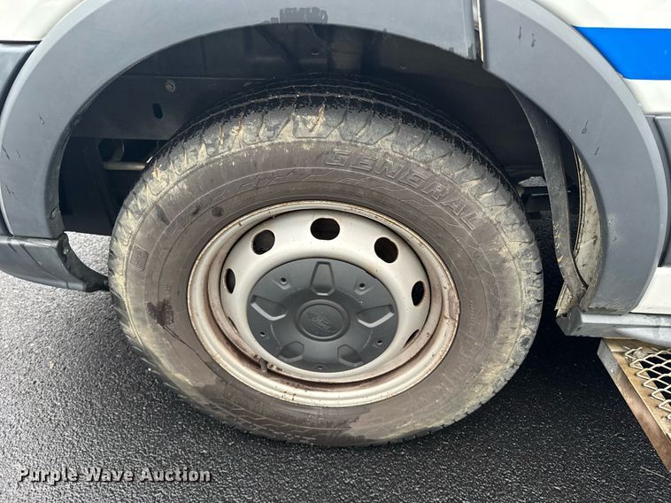 image for item DW1805 2015 Ford Transit 150 van