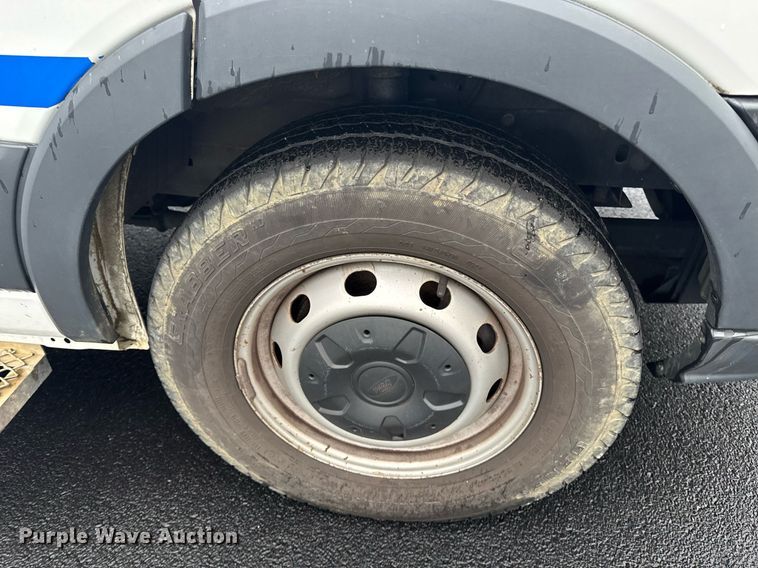 image for item DW1805 2015 Ford Transit 150 van