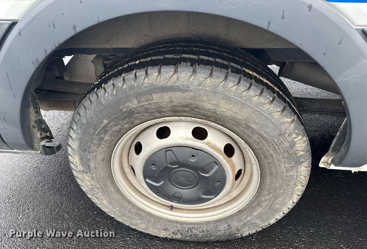 image for item DW1805 2015 Ford Transit 150 van