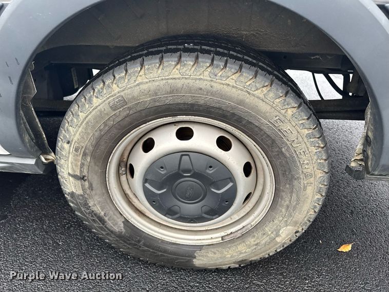 image for item DW1805 2015 Ford Transit 150 van