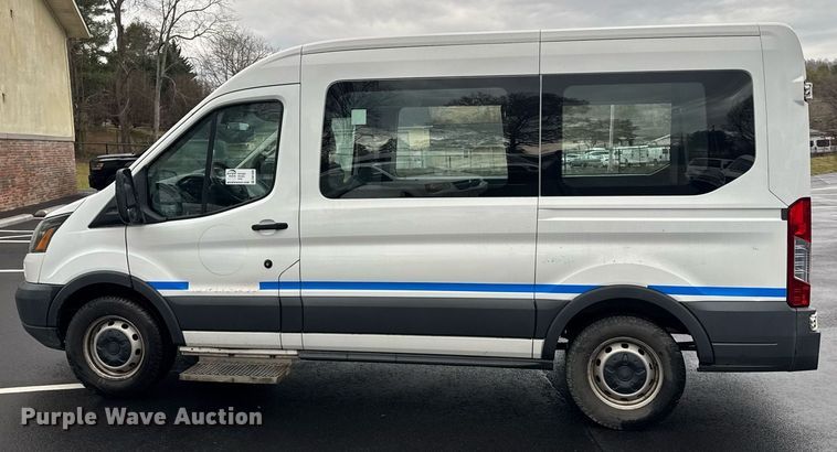 image for item DW1806 2017 Ford Transit 150 van