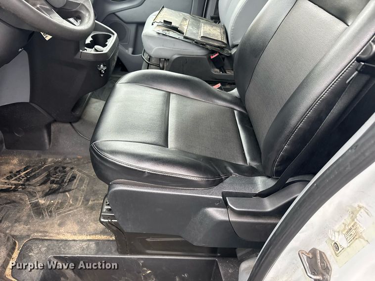 image for item DW1806 2017 Ford Transit 150 van